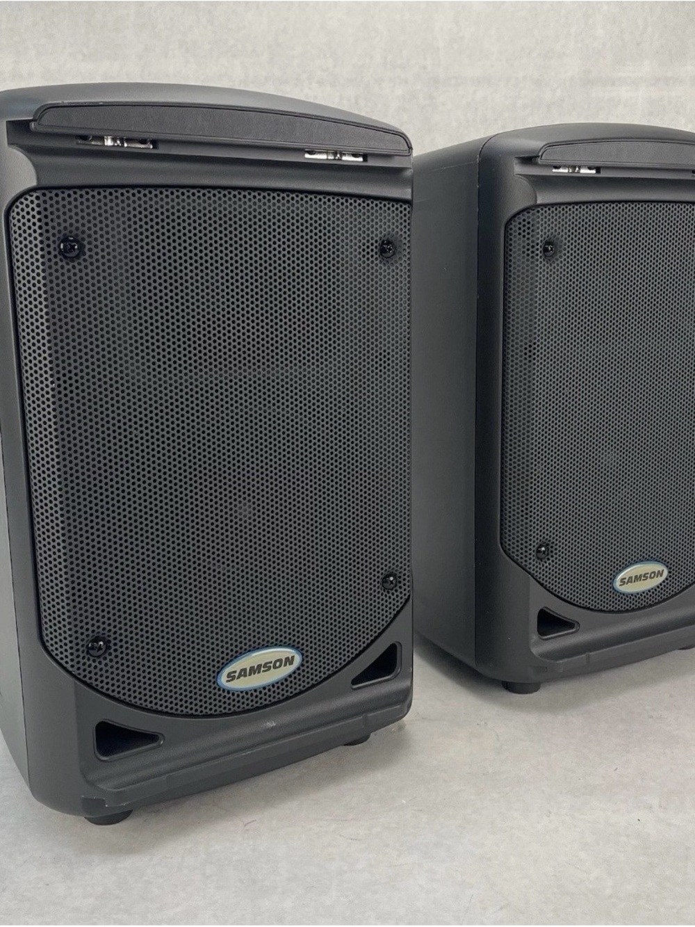 Samson Expedition XP150 Portable PA Speaker System w/ Built-in Mixer 150W